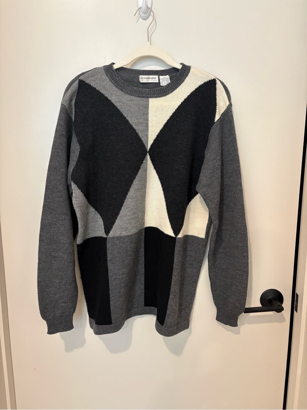 VNTG 90’s Liz Claiborne Geometric Merino Wool Crewneck Sweater Gray Black Medium